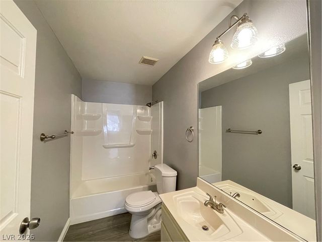 5151 Briar Patch Way, Las Vegas, NV 89118