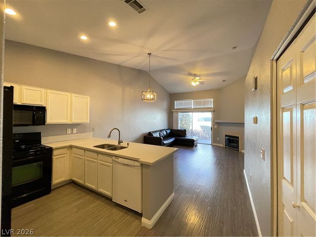 5151 Briar Patch Way, Las Vegas, NV 89118