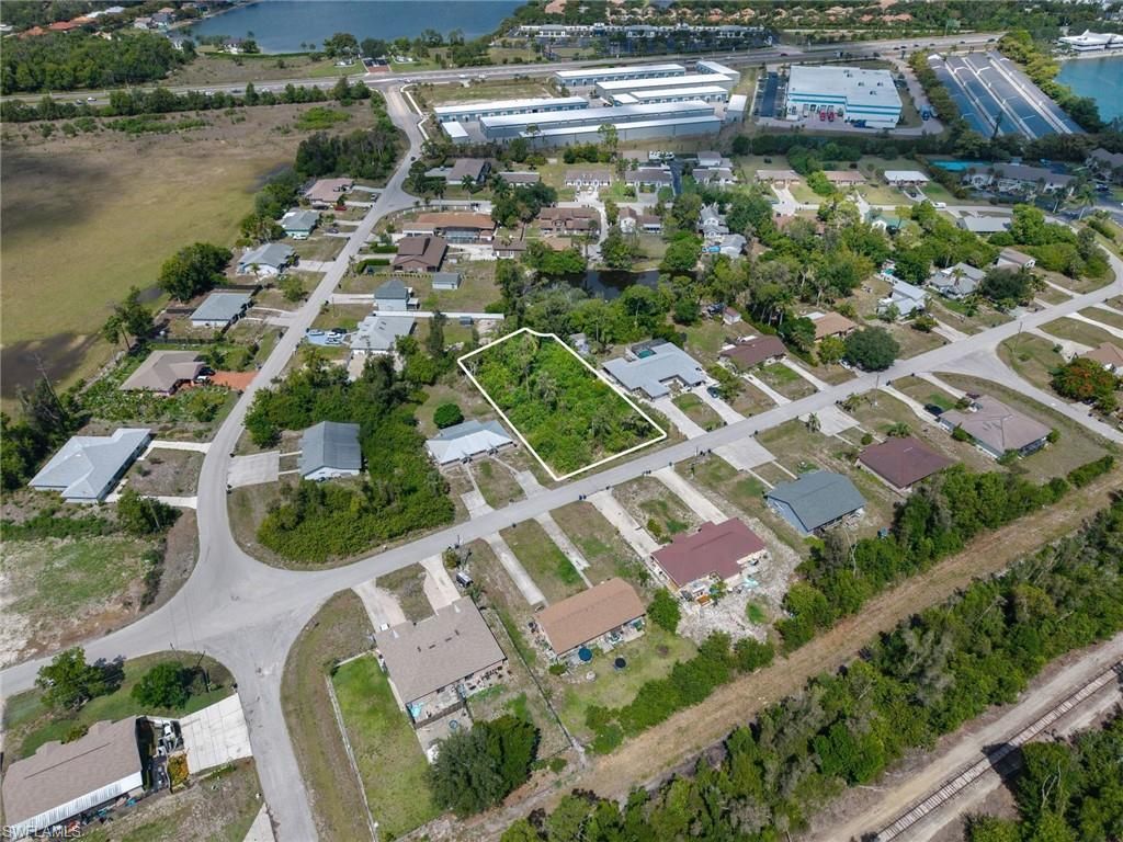 17424/426 CARNEGIE CIR CIR E, FORT MYERS, FL 33967 — exterior