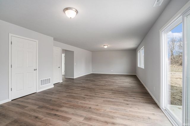 8213 Catberry Trail, Fort Wayne, IN 46804