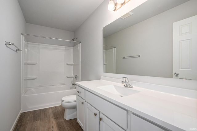 8213 Catberry Trail, Fort Wayne, IN 46804