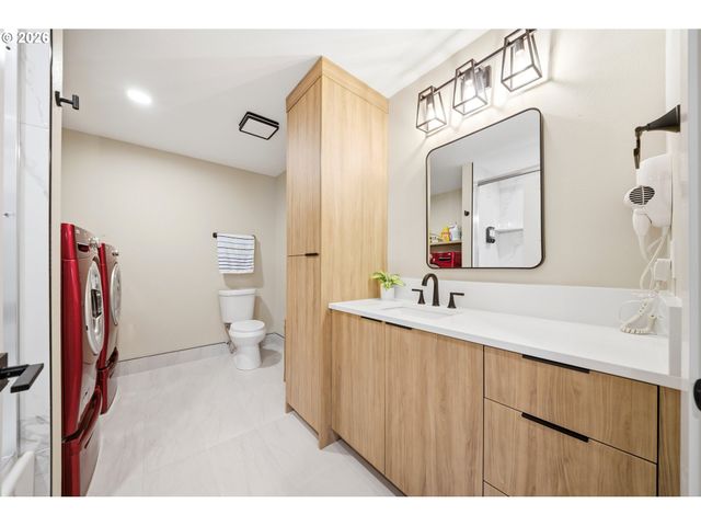 601 MT SHASTA Dr, Vancouver, WA 98664