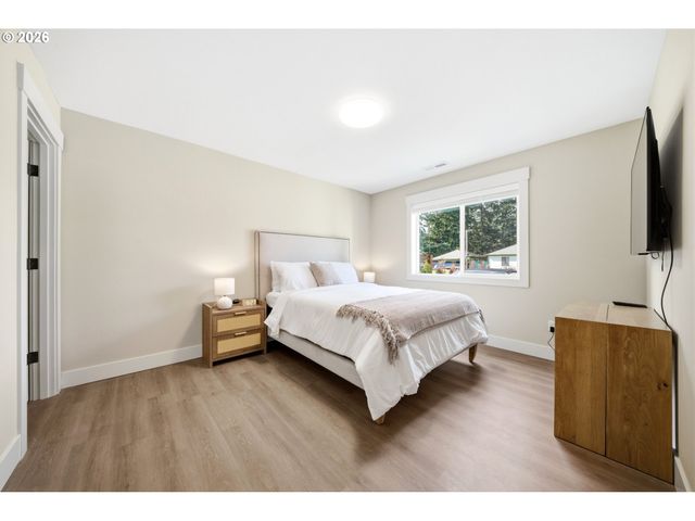 601 MT SHASTA Dr, Vancouver, WA 98664