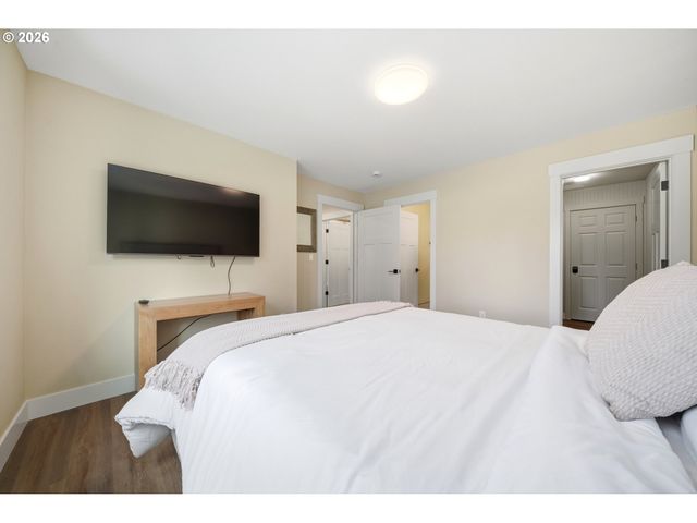 601 MT SHASTA Dr, Vancouver, WA 98664