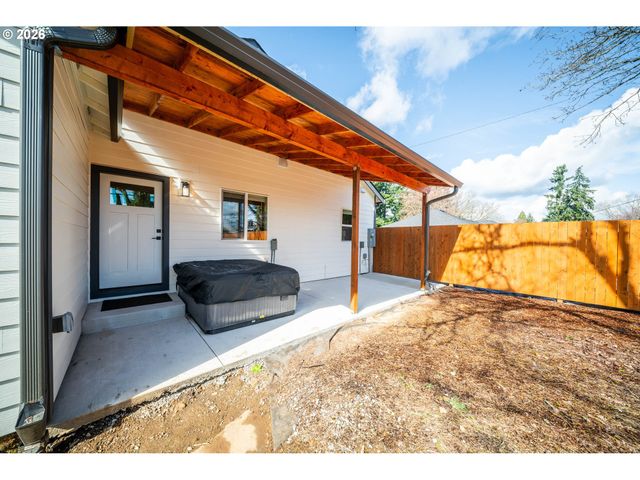 601 MT SHASTA Dr, Vancouver, WA 98664