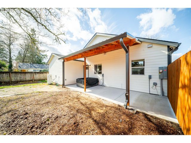 601 MT SHASTA Dr, Vancouver, WA 98664