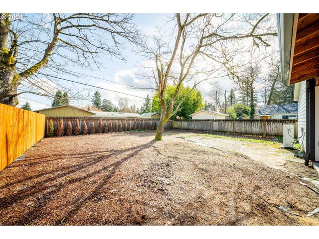 601 MT SHASTA Dr, Vancouver, WA 98664