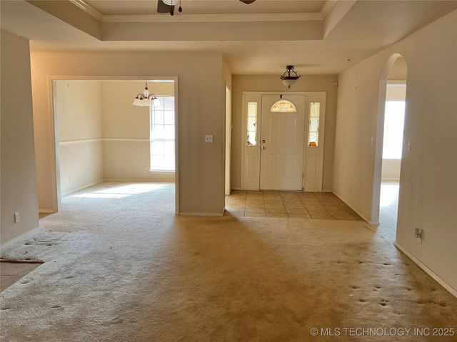 225 E Seminole Place, Tulsa, OK 74110