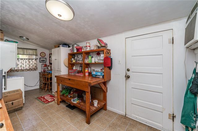 273 N Main Street, Eureka Springs, AR 72632
