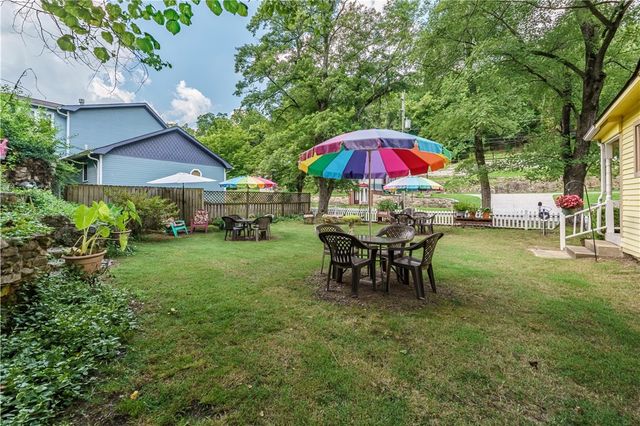 273 N Main Street, Eureka Springs, AR 72632