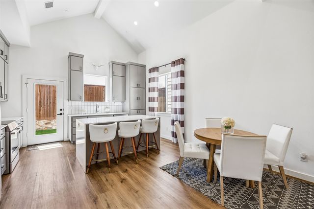 1313 Tillery Court, Grapevine, TX 76051