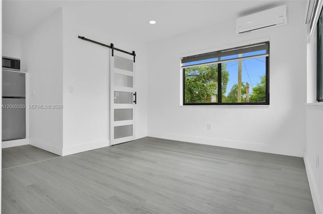 212 Beacom Blvd B, Miami, FL 33135