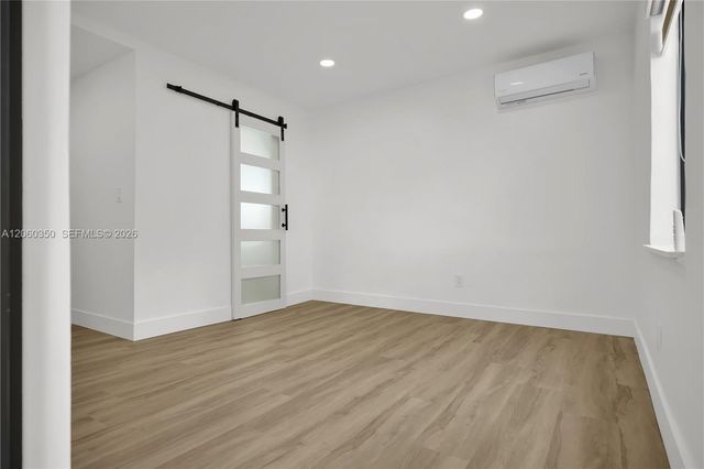212 Beacom Blvd B, Miami, FL 33135