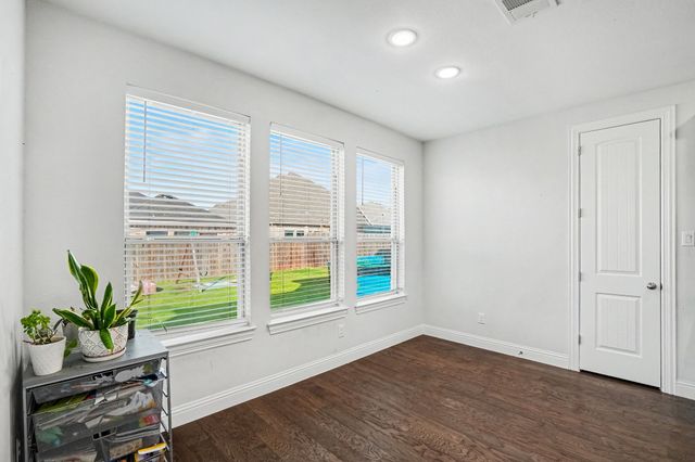 1613 Frankford Drive, Forney, TX 75126