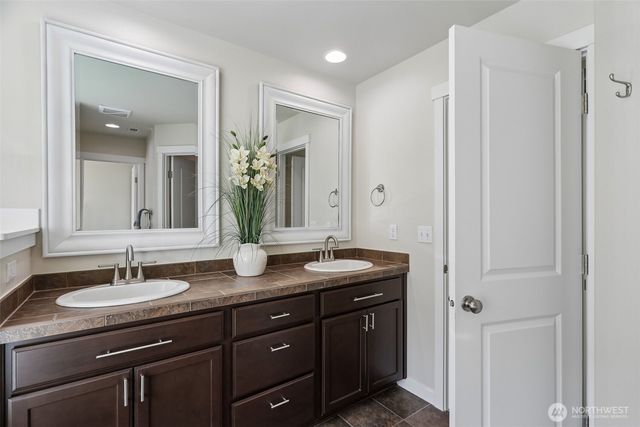 22891 SE 263rd Street, Maple Valley, WA 98038