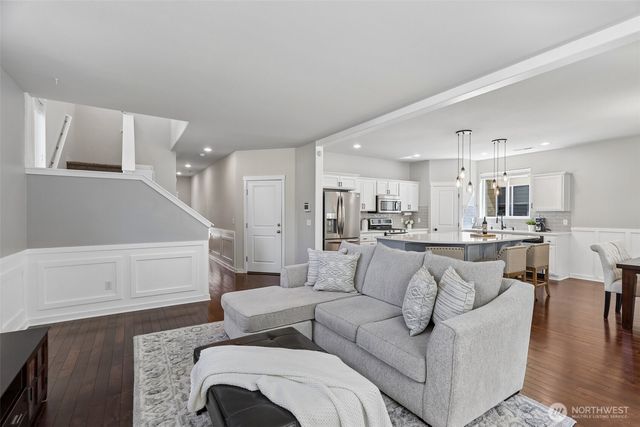 22891 SE 263rd Street, Maple Valley, WA 98038