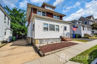 7 Church St, Sayreville, NJ 08872