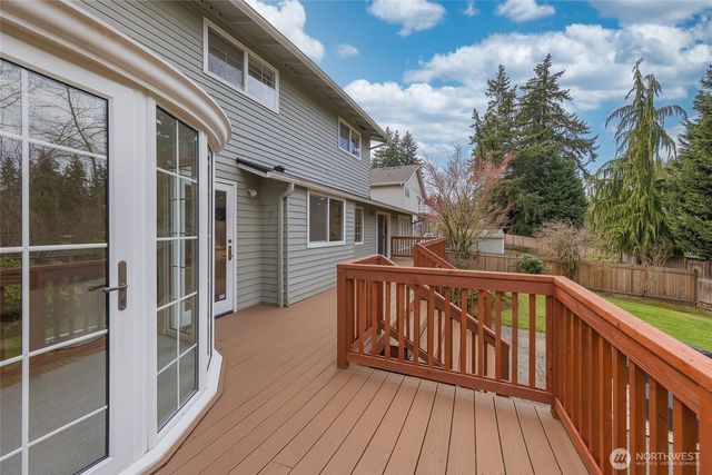 12412 NE 4th Place, Bellevue, WA 98005