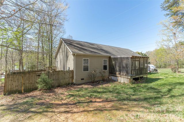 296 Stillwater Road, Troutman, NC 28166