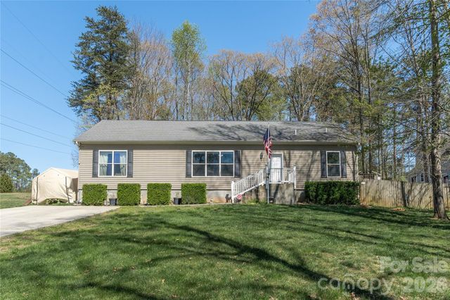 296 Stillwater Road, Troutman, NC 28166