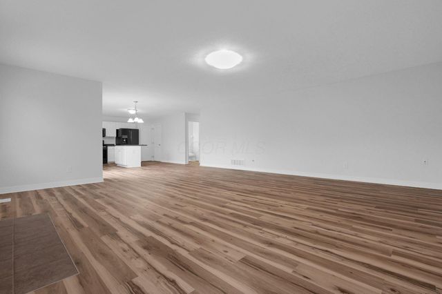 8824 Rock Dove Road, Lewis Center, OH 43035