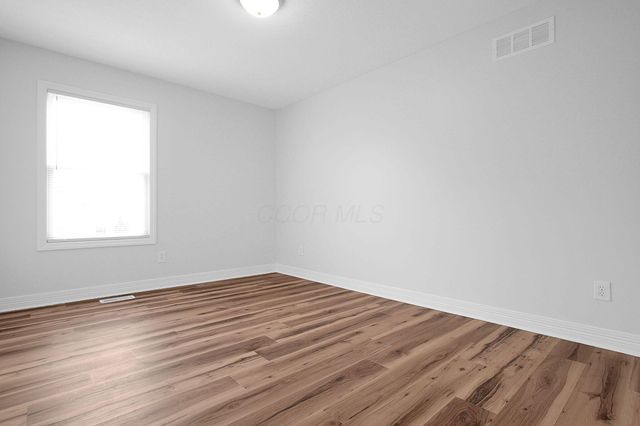 8824 Rock Dove Road, Lewis Center, OH 43035