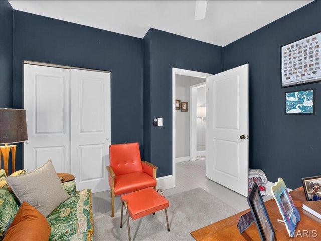 5221 Bischoff Avenue, St Louis, MO 63110