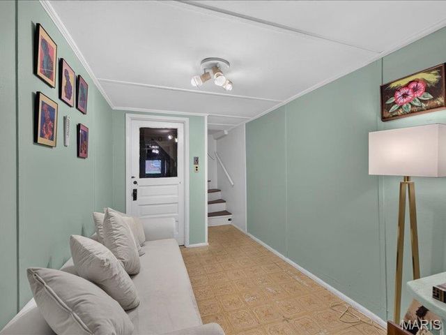 5221 Bischoff Avenue, St Louis, MO 63110