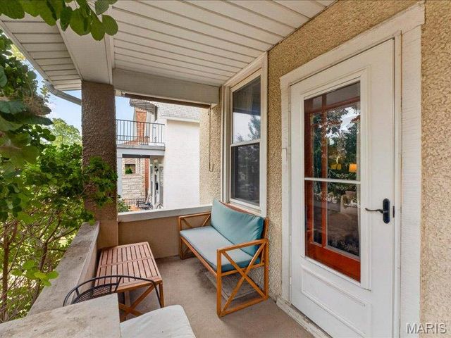 5221 Bischoff Avenue, St Louis, MO 63110