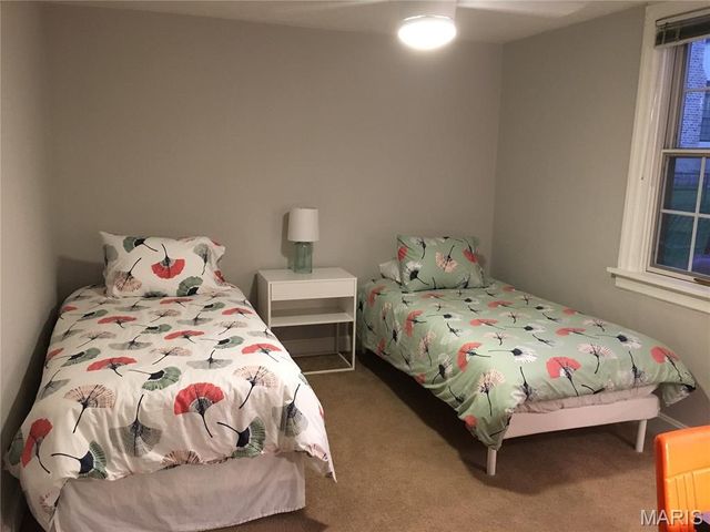 5221 Bischoff Avenue, St Louis, MO 63110
