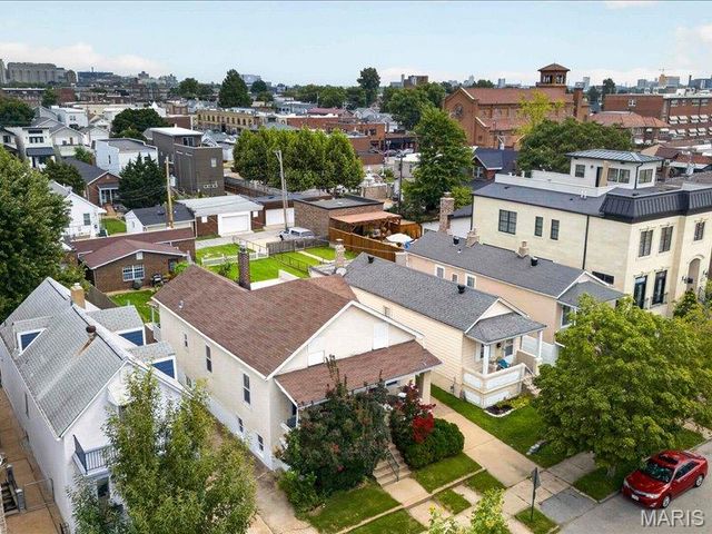 5221 Bischoff Avenue, St Louis, MO 63110
