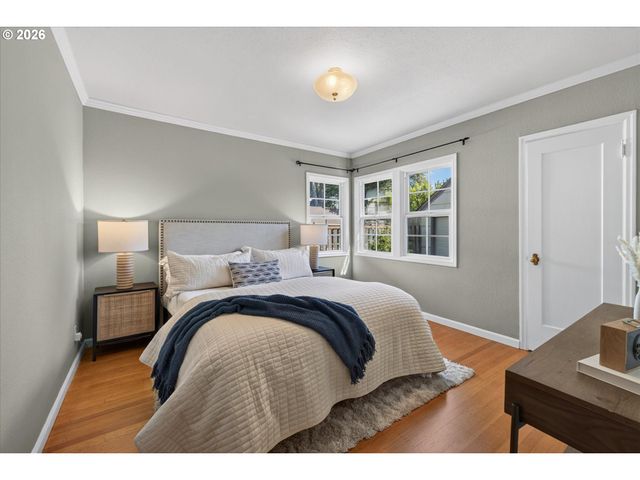 306 N STAFFORD St, Portland, OR 97217
