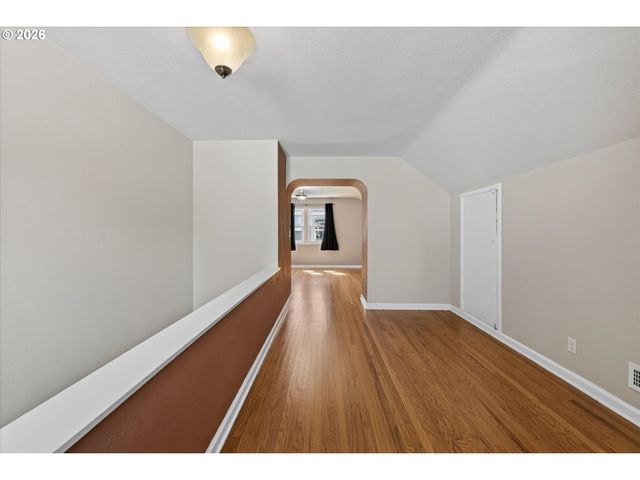 306 N STAFFORD St, Portland, OR 97217
