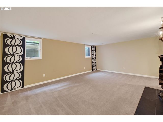 306 N STAFFORD St, Portland, OR 97217