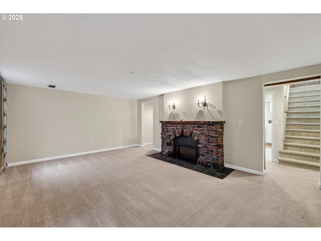 306 N STAFFORD St, Portland, OR 97217