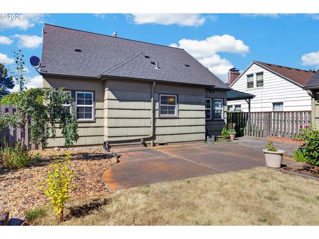 306 N STAFFORD St, Portland, OR 97217
