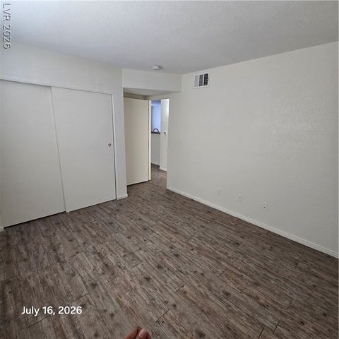 1884 Nebula Drive 176, Las Vegas, NV 89115