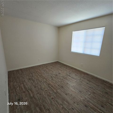 1884 Nebula Drive 176, Las Vegas, NV 89115
