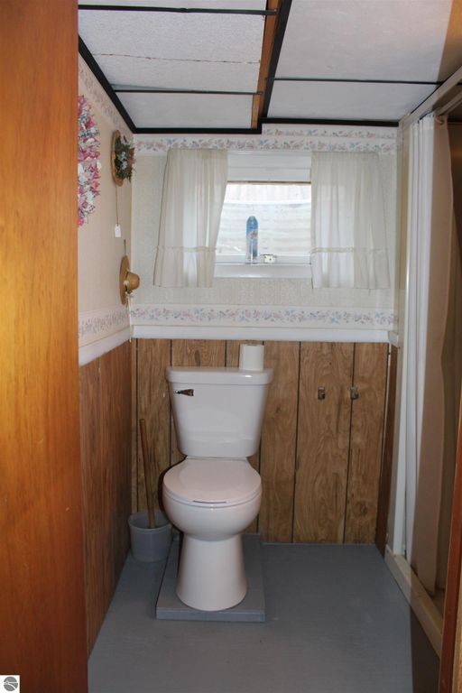 Image 28 of property listing at 4290 Johnson Road, Frankfort, MI 49635