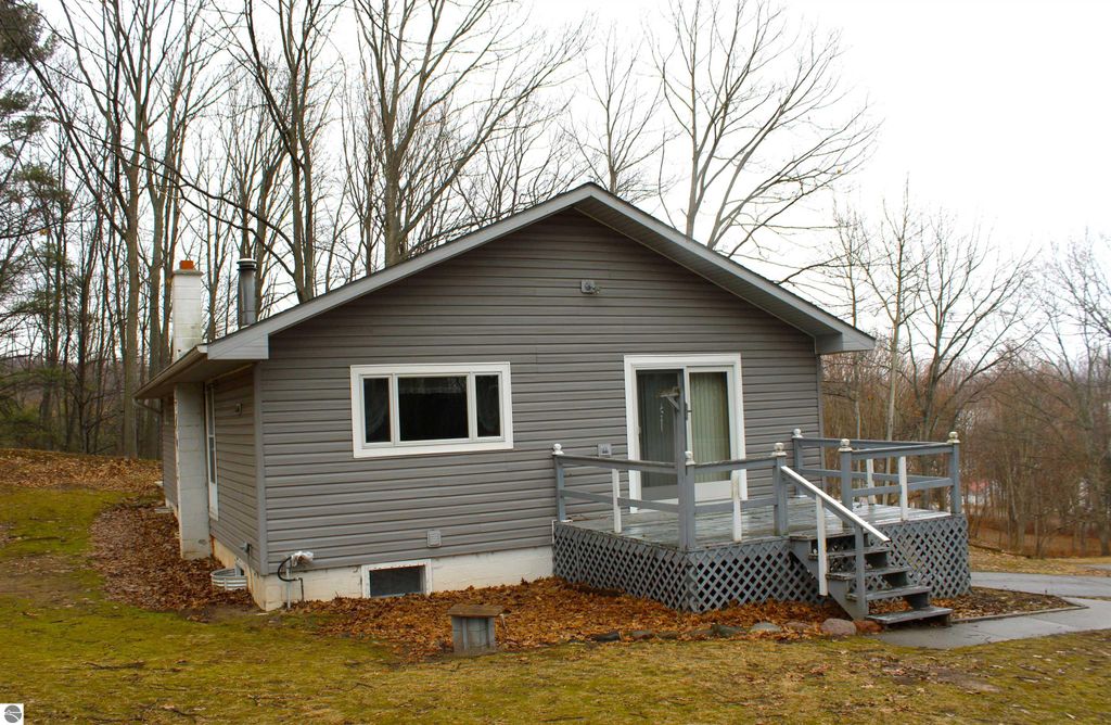 Image 3 of property listing at 4290 Johnson Road, Frankfort, MI 49635
