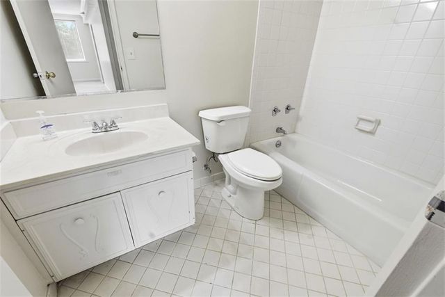 2479 Peachtree Road NE 317, Atlanta, GA 30305