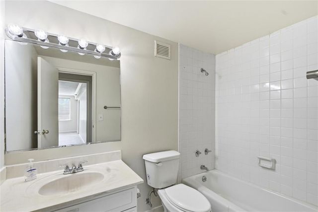 2479 Peachtree Road NE 317, Atlanta, GA 30305