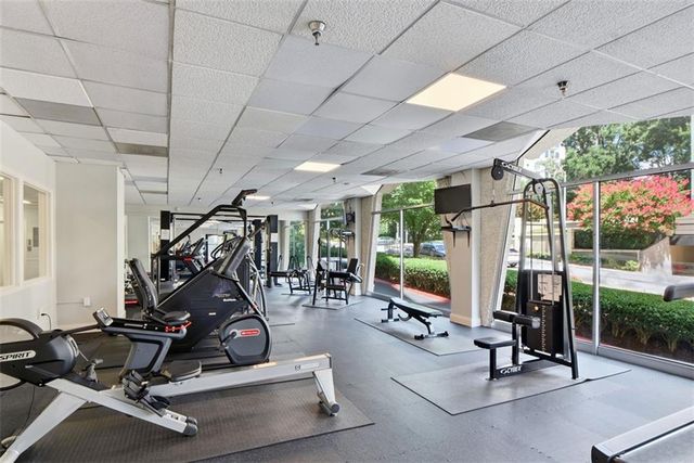 2479 Peachtree Road NE 317, Atlanta, GA 30305