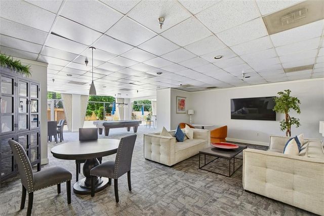 2479 Peachtree Road NE 317, Atlanta, GA 30305
