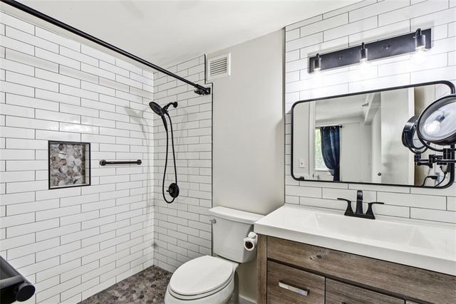 2479 Peachtree Road NE 317, Atlanta, GA 30305