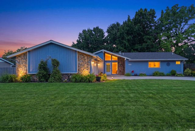 5401 N Moore Road, Muncie, IN 47304