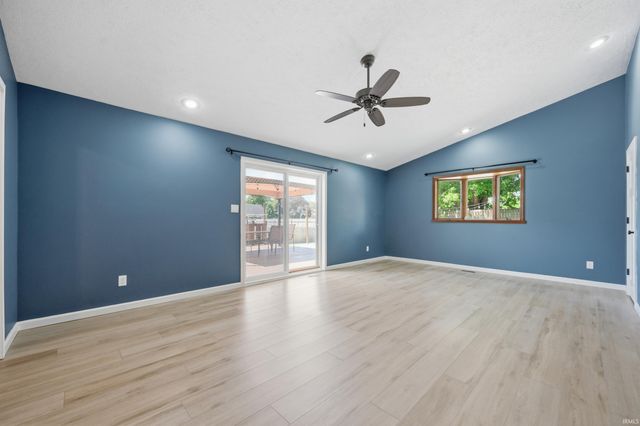 5401 N Moore Road, Muncie, IN 47304