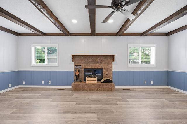 5401 N Moore Road, Muncie, IN 47304