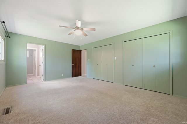 5401 N Moore Road, Muncie, IN 47304