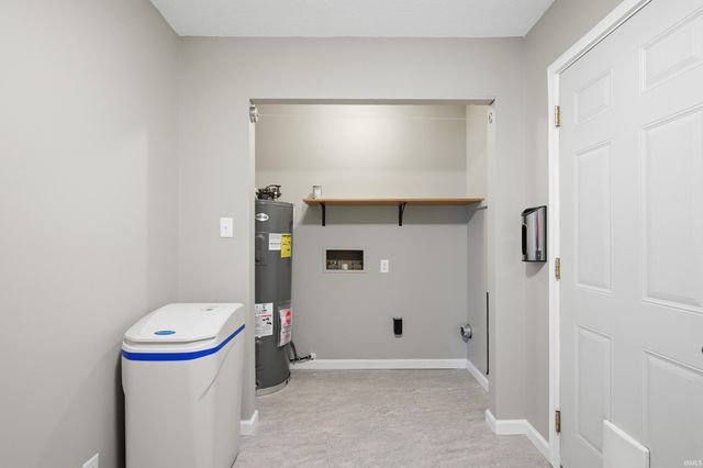 5401 N Moore Road, Muncie, IN 47304